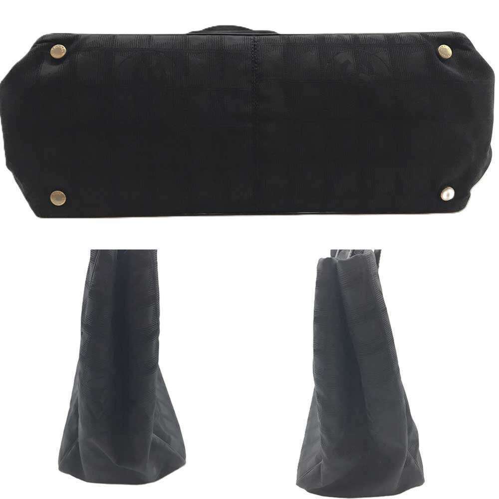 CHANEL Black Tote Bag - Picture 4 of 7